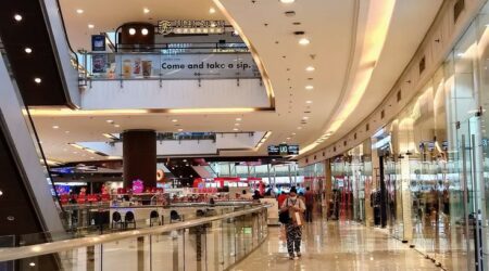 How to Invest in Shopping Malls