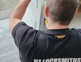 Locksmith Services on Cross Street